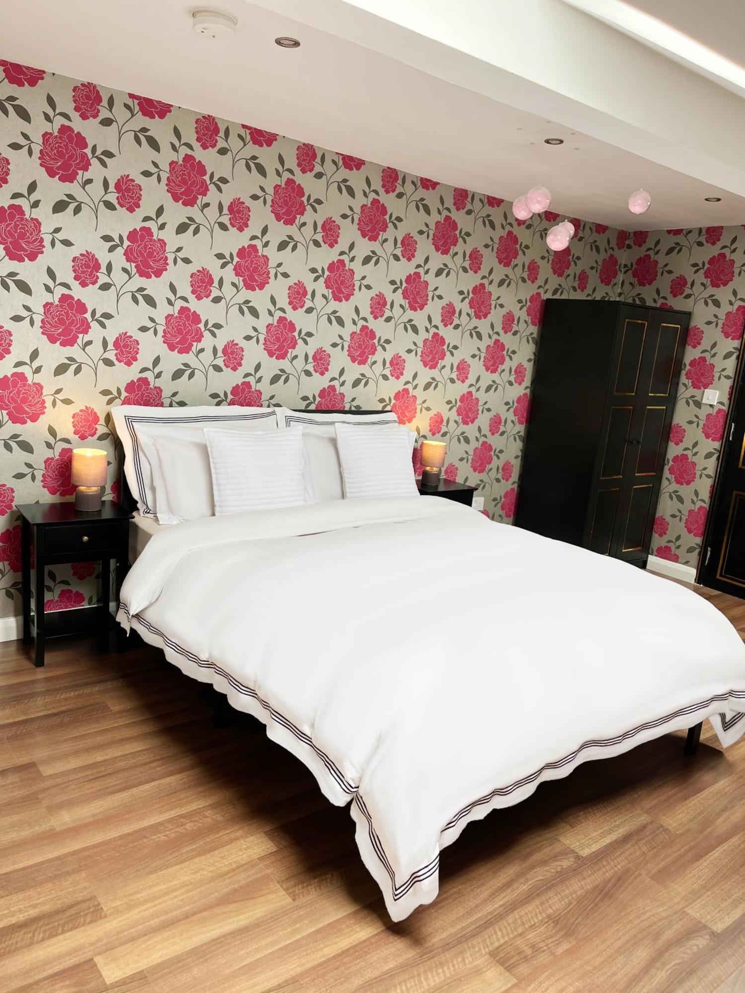 Entire Pinkapt - Free Parking - Up To 4 Guests - 3 Beds - Close To City Centre Belfast Exterior photo