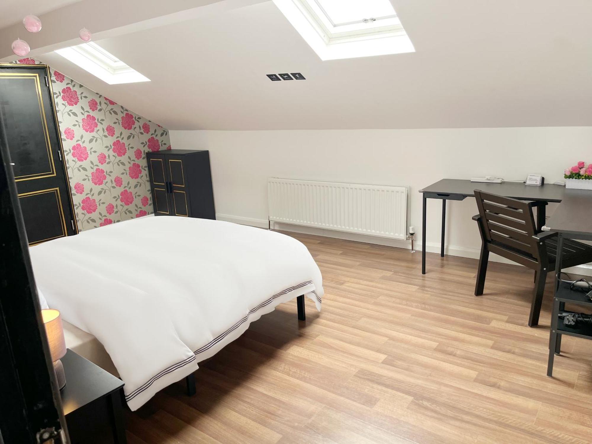 Entire Pinkapt - Free Parking - Up To 4 Guests - 3 Beds - Close To City Centre Belfast Exterior photo